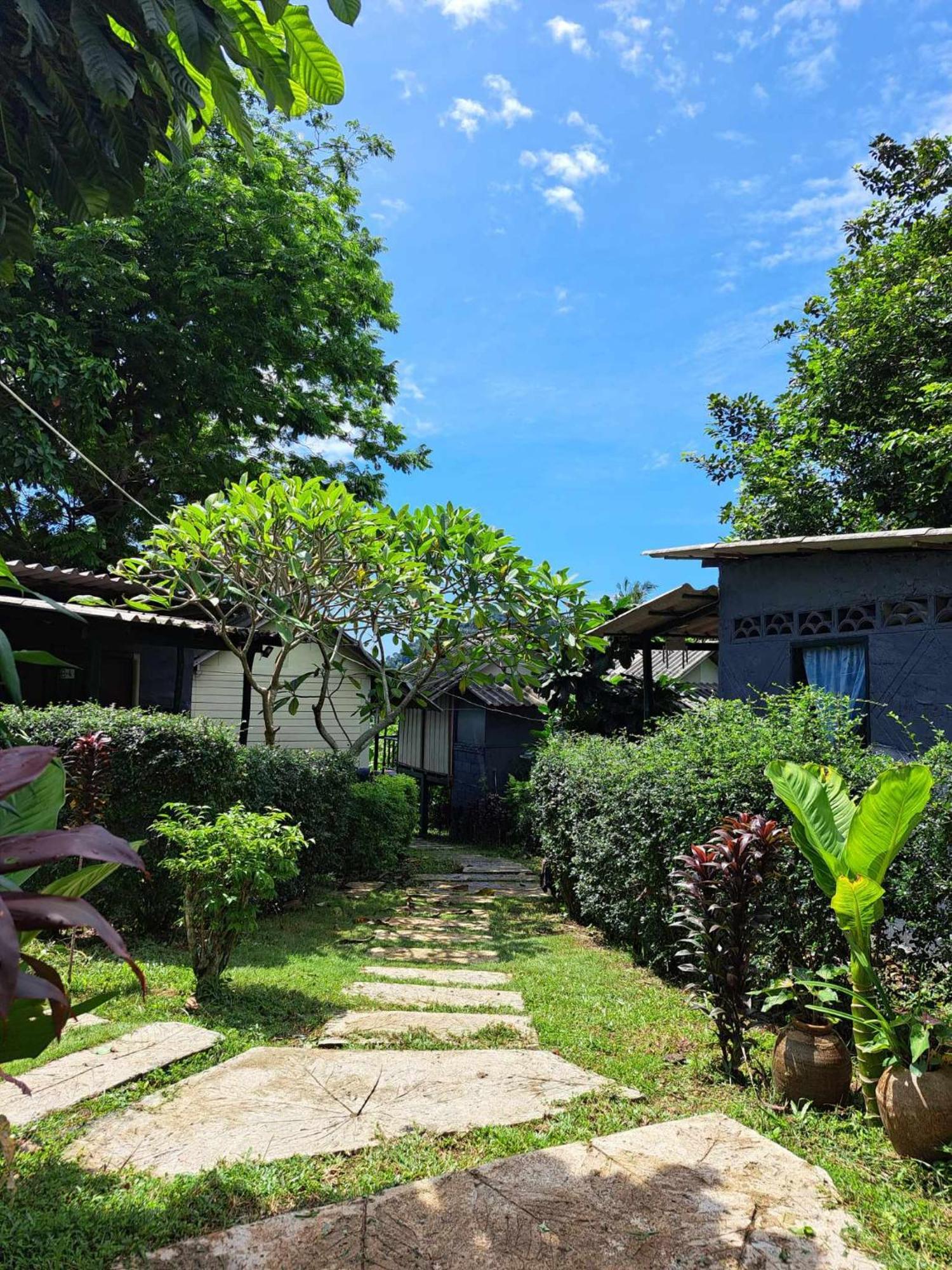 Neeno Hut 코창 외부 사진